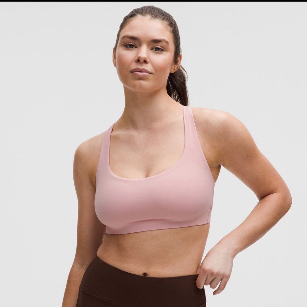 Lululemon FlexyFlex Strappy Yoga Bra D-DDD Pink Haze S/M (NWOT)